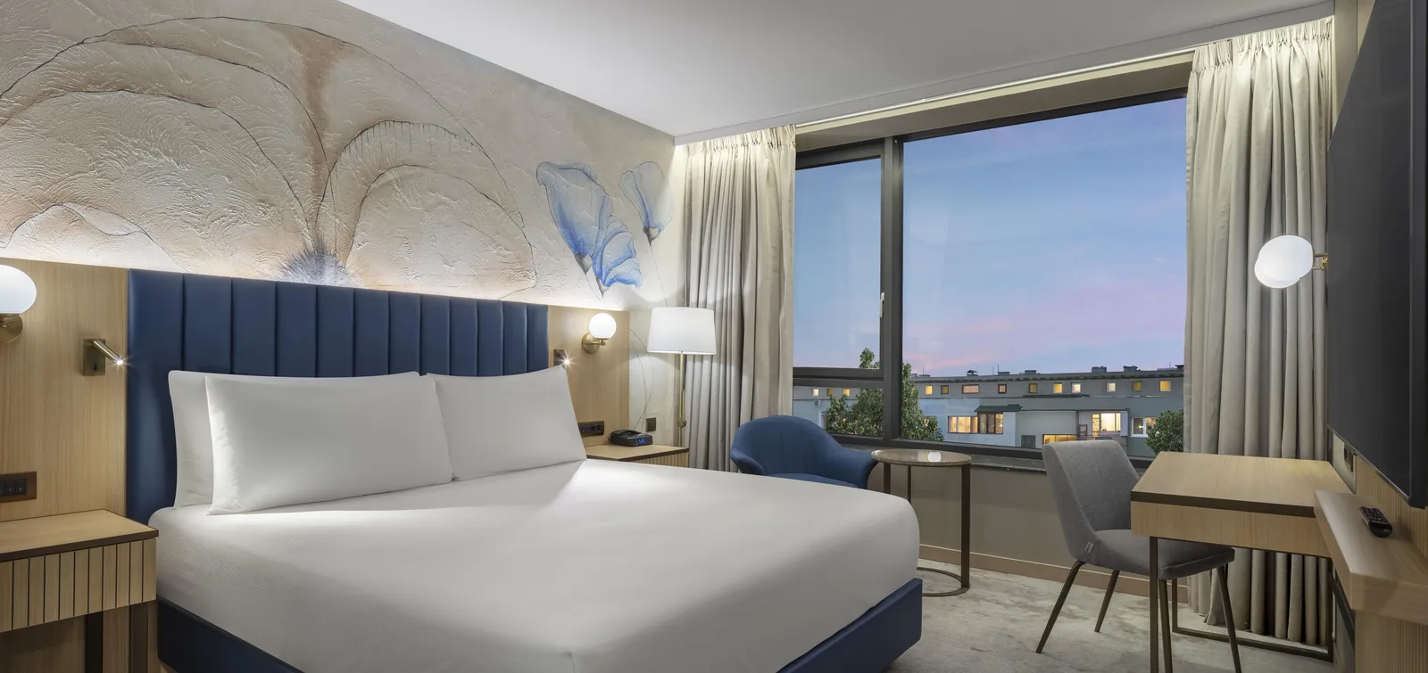 DoubleTree by Hilton Пловдив Център - снимка 2