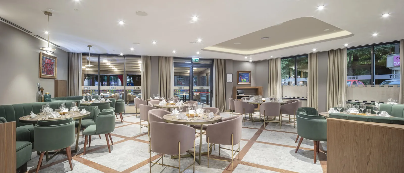 DoubleTree by Hilton Пловдив Център - снимка 5